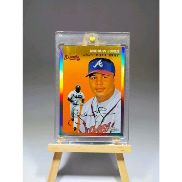 Andruw Jones #17 Topps Chrome Refractor SP 60/75 2023 - Picture 7 of 9